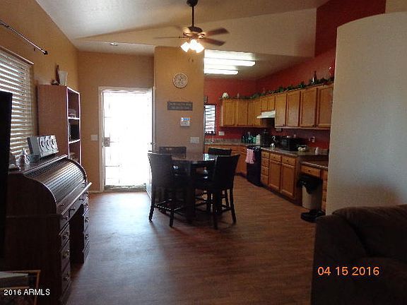 4th image of 34146 W Wayland Dr