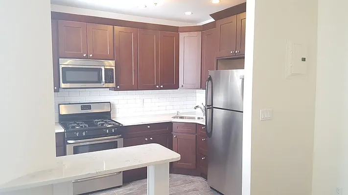 Rented by Urban Realty NYC | media 27