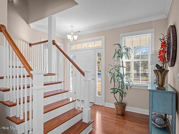 4th image of 120 Plantation Cir