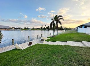 1011 SE 12th Ter, Cape Coral, FL 33990