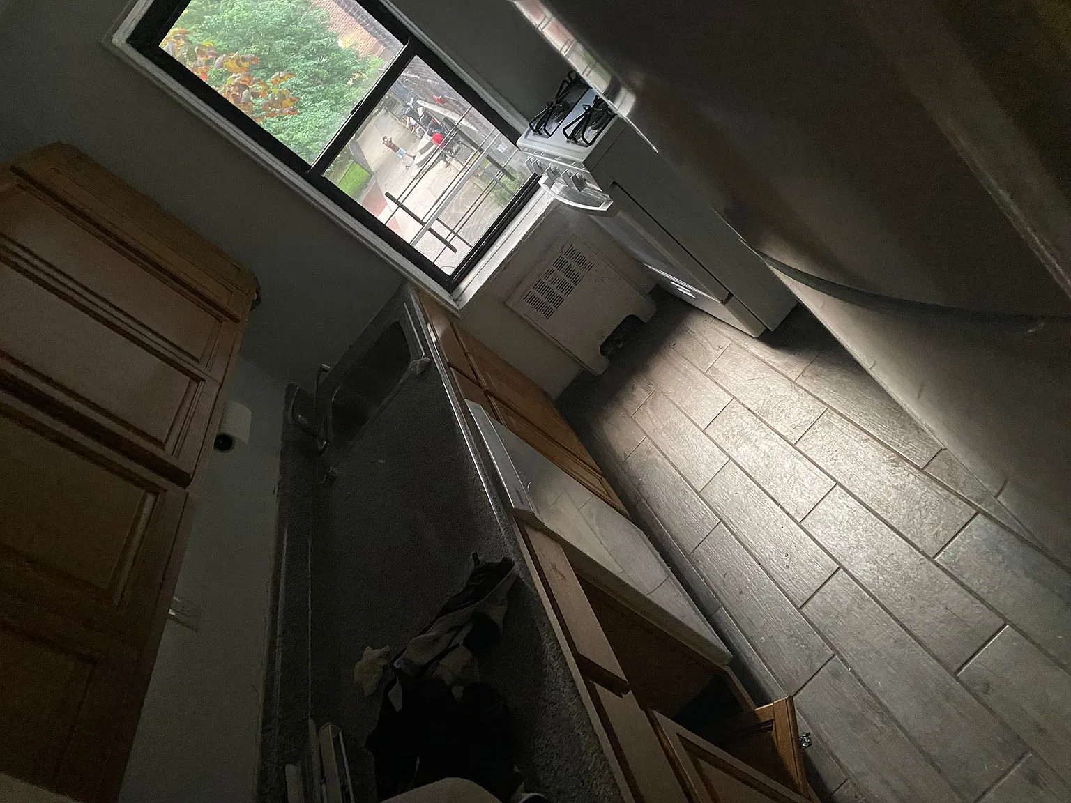 2 bed, $2,400 — Photo 2