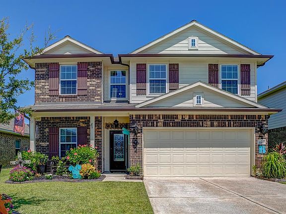 2nd image of 2202 Ruby Dr