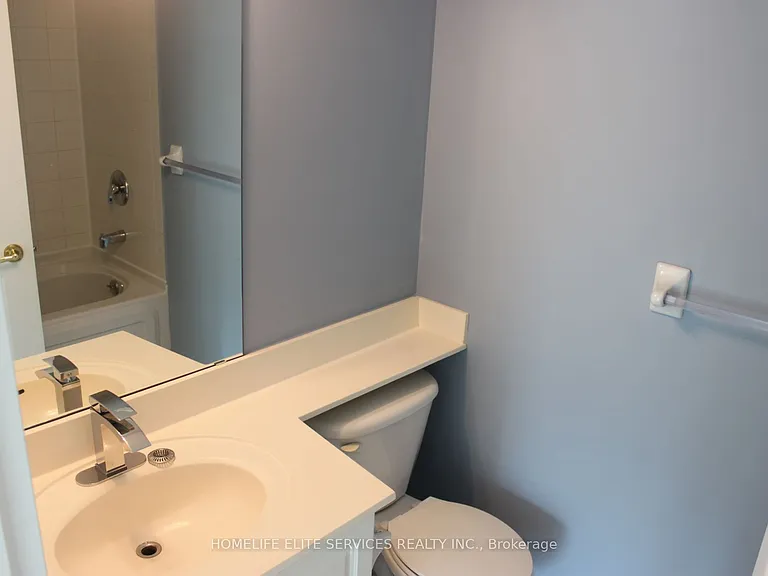 11 Lee Centre Dr #1615 — Photo 15