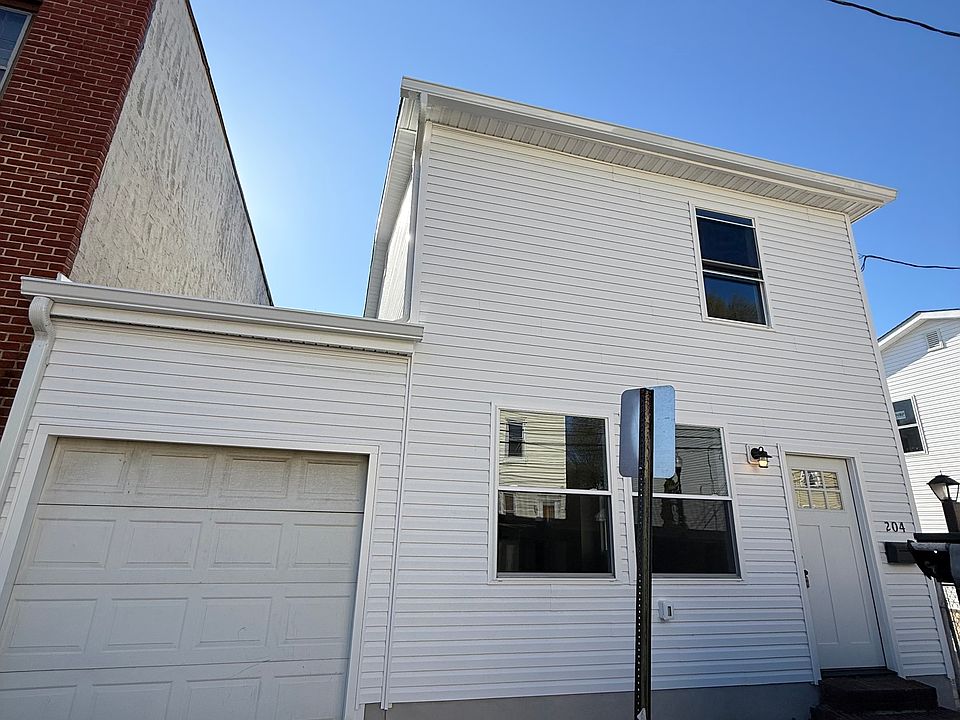 1st image of 204 S King St