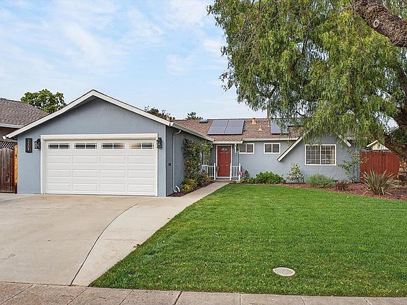 2nd image of 2209 Casa Mia Dr