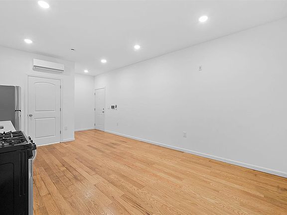 3rd image of 60 Cottage St #1F