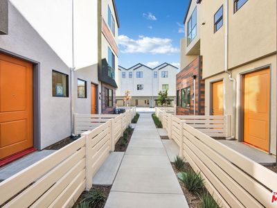 5868 Linden Ave #2, Long Beach, CA, 90805