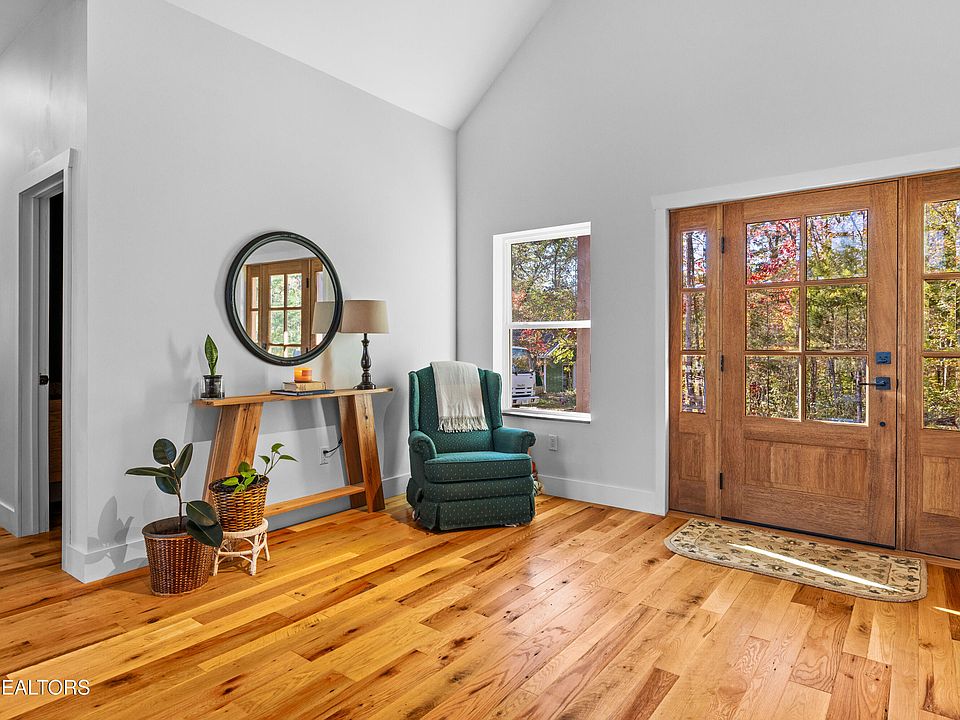 7th image of this home