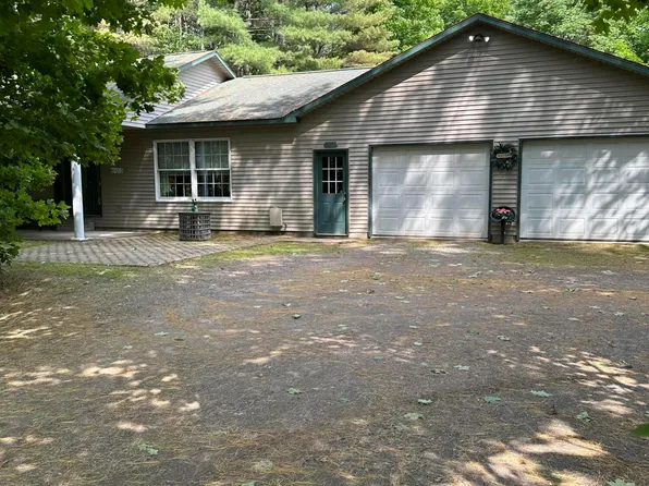 242 Newport Road, Corinna, ME 04928