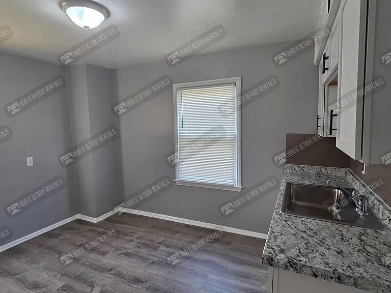 16670 Collingham Dr — Photo 12