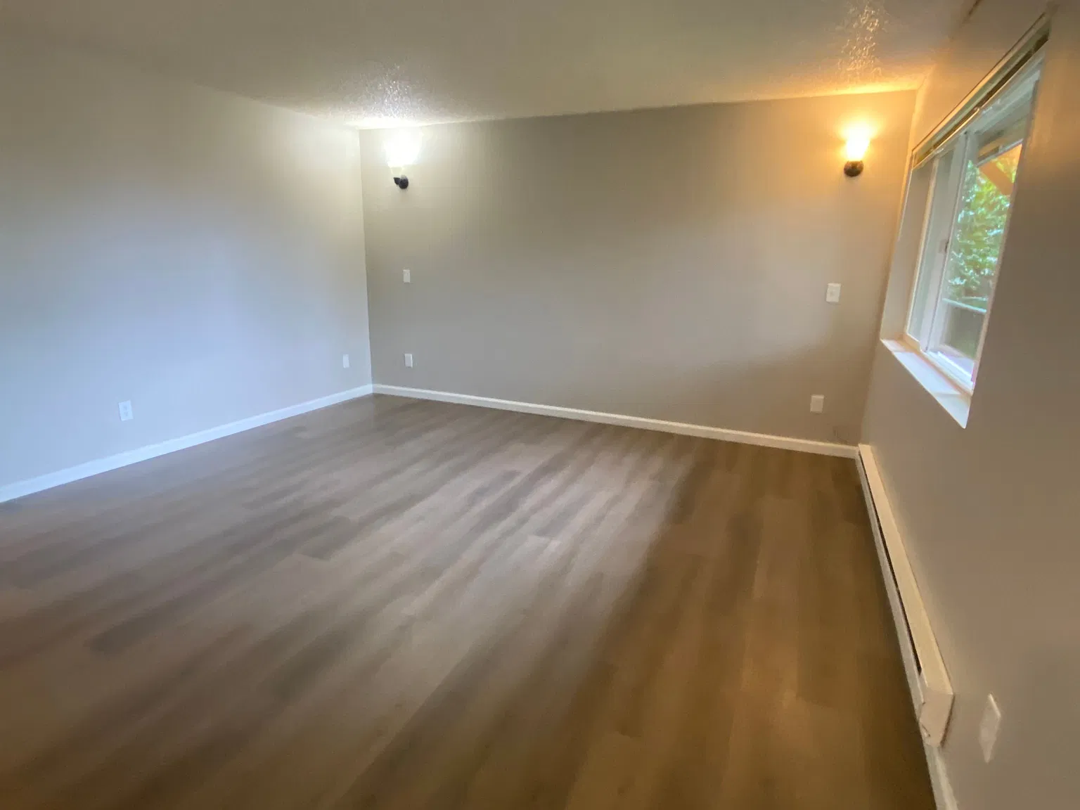 2 bed, 825 sqft, $1,500 — Photo 2