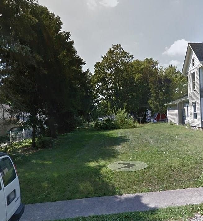1st image of 425 S Woodward St