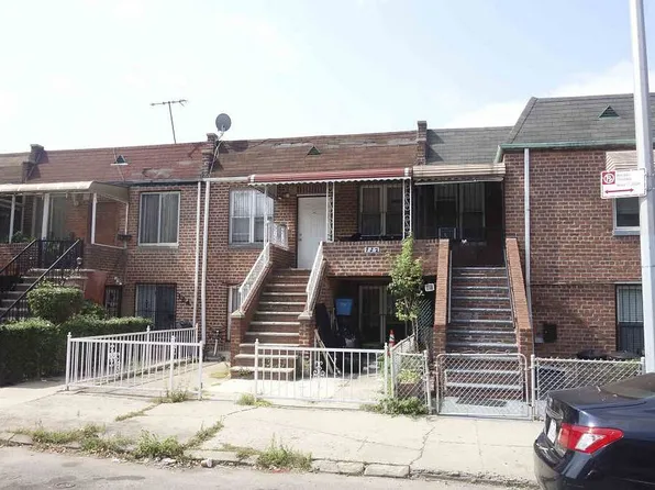 122 E 46th St, Brooklyn, NY 11203