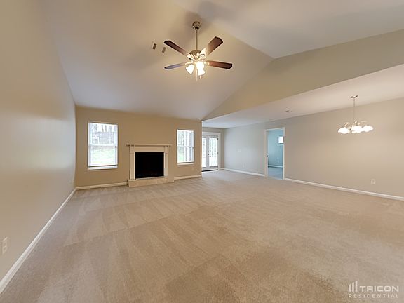 3rd image of 2365 Boone Ct