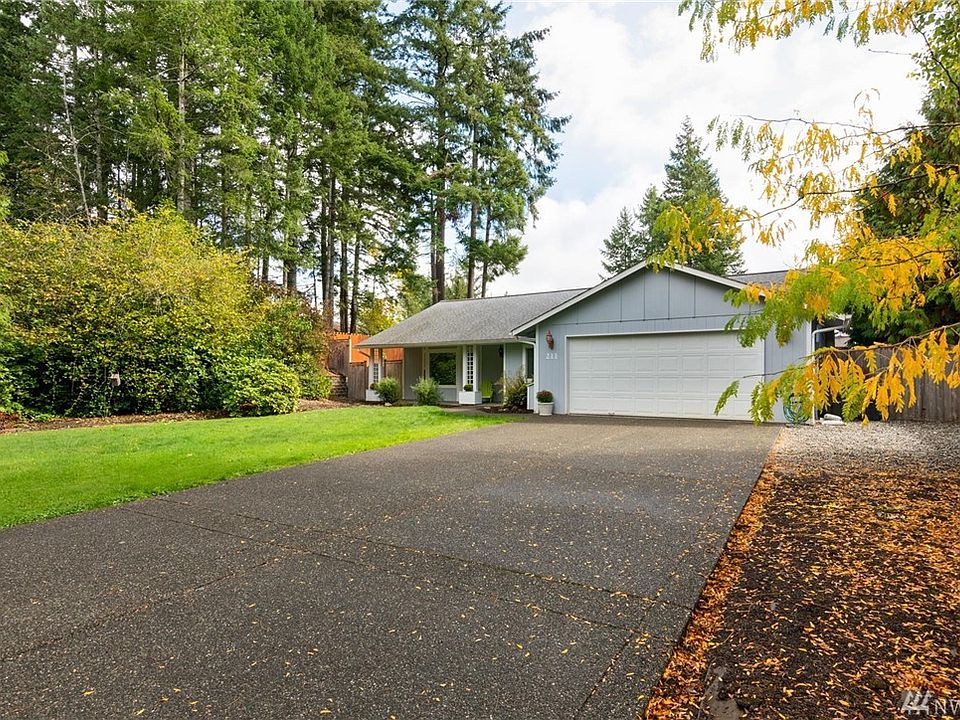 1st image of 211 E Lake Forest Dr