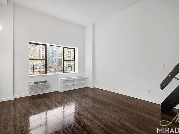 2nd image of 27 W 16th St APT 6B