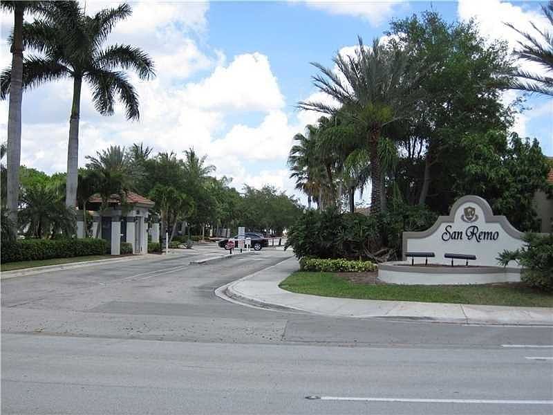 1st image of 1090 Sorrento Dr