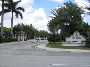 1090 Sorrento Dr, Fort Lauderdale, FL 33326