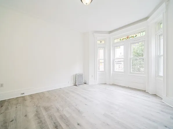 5302 Hudson Avenue image 1 of 25