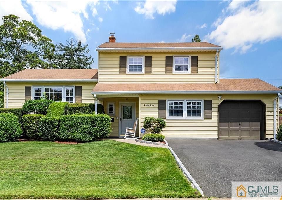 1st image of 49 Fanwood Dr