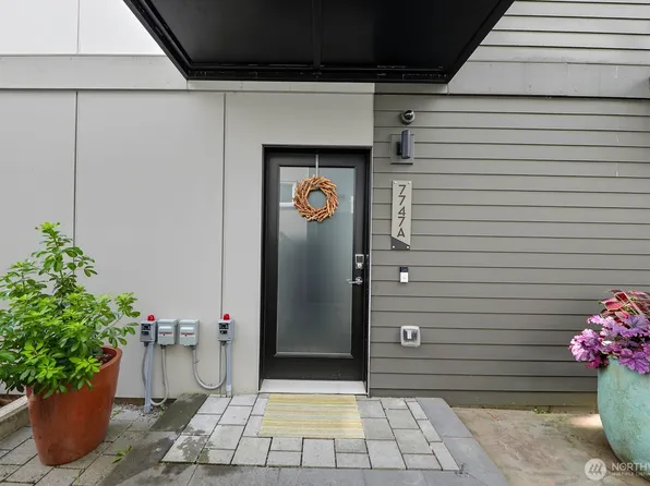 7747 15th Avenue NW #A, Seattle, WA 98117