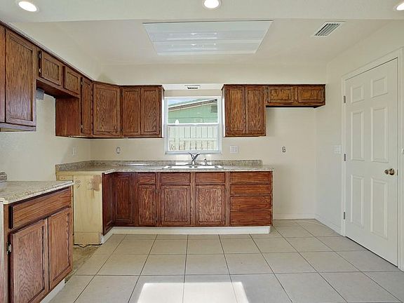 5th image of 6707 Von Bampus Dr