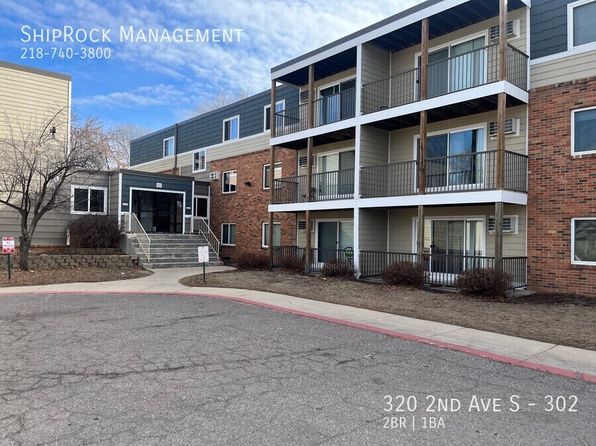 320 2nd Ave S #302