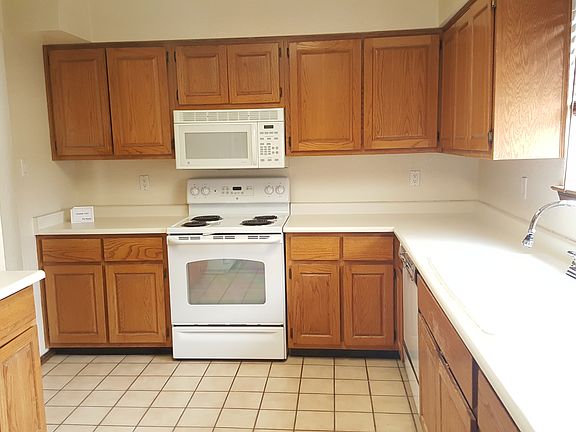 2nd image of 7400 Northridge Ave NE