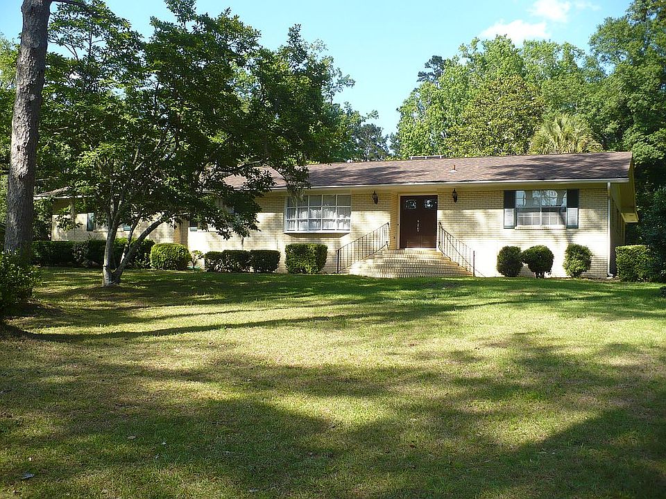 1st image of 3205 Yorktown Dr