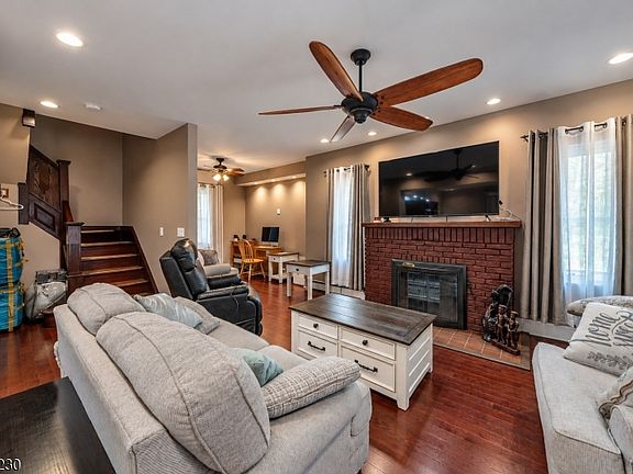 3rd image of 17 Porter Ave