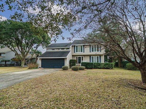 2nd image of 147 Oyster Point Row