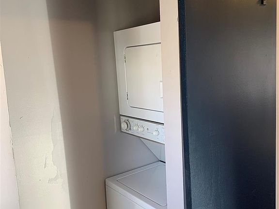 5th image of 1530 S Wolcott Ct