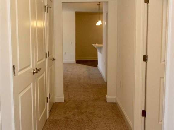 5th image of 1 Kilburn Ct