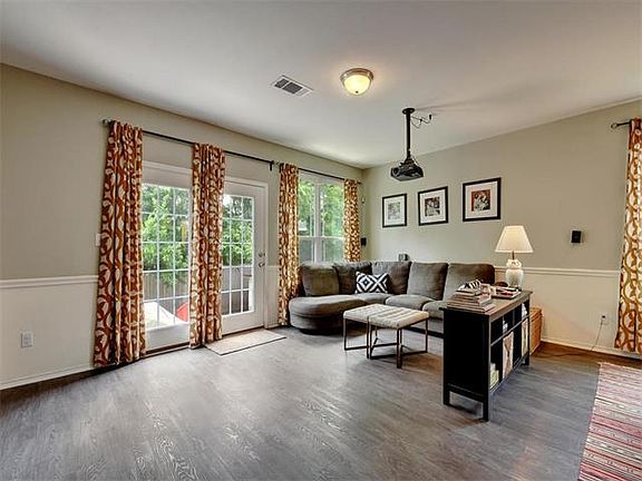 5th image of 929 Apricot Dr