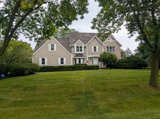 10538 N Ironwood Cir, Mequon, WI 53092