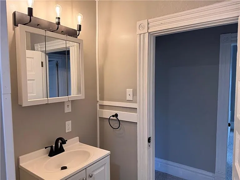 809 Linden St — Photo 13