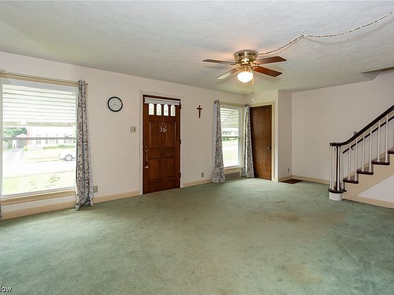3rd image of 242 Lowell Ave