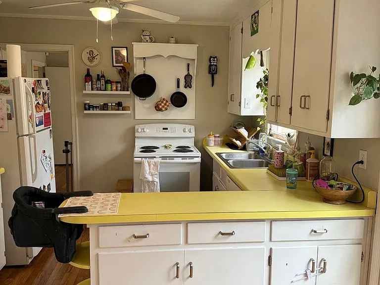 375 Talmadge Dr — Photo 7