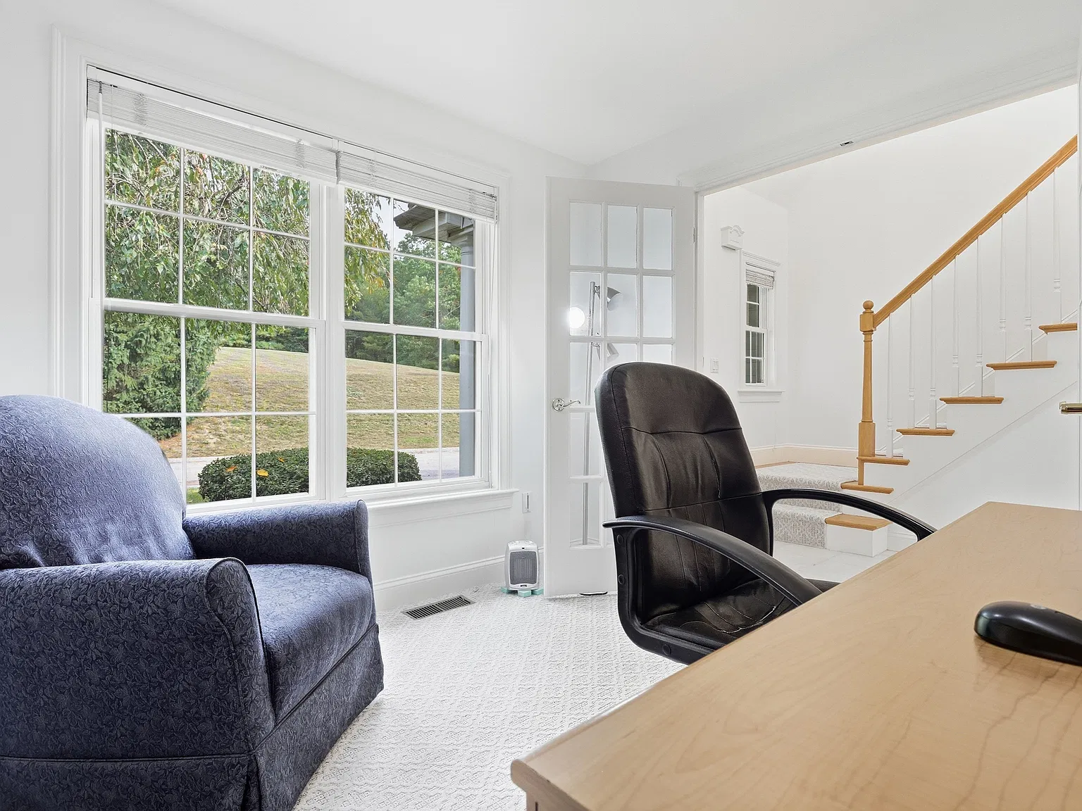 3 bed, 3.5 bath, 2400 sqft, $4,000 — Photo 4