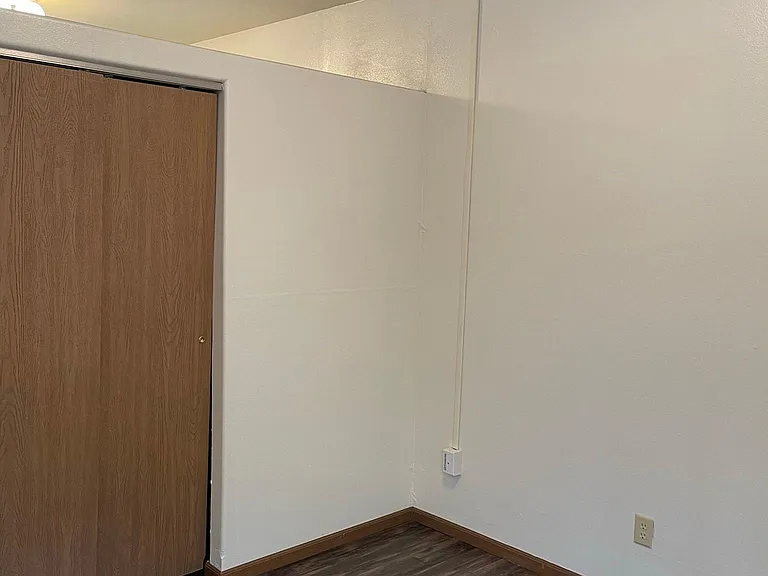 509 S Linn St #3 — Photo 7