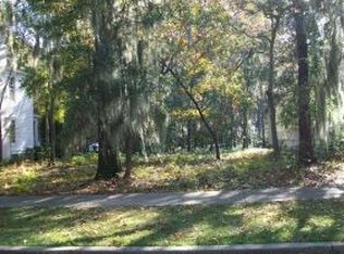 23 Mises Rd, Beaufort, SC 29907