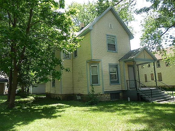 4th image of 330 S Rosewood Ave