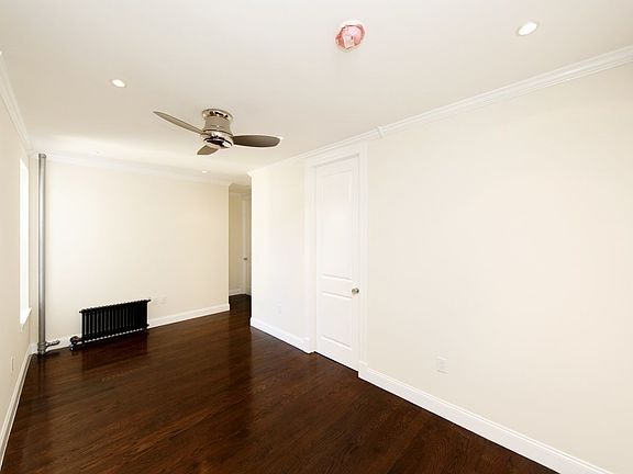 5th image of 92 3rd Ave APT 4