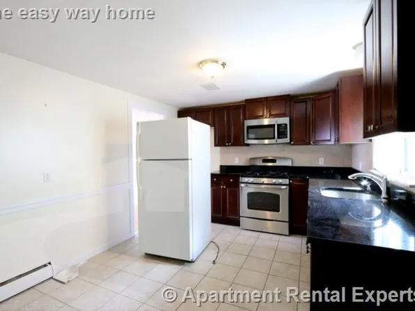 98 Moreland St, Somerville, MA