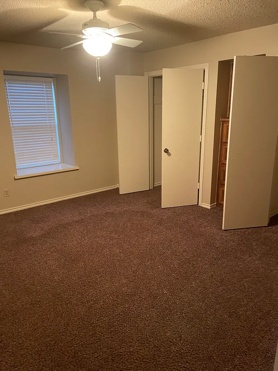 Building Photo - 923 Kilkenny Ct #923