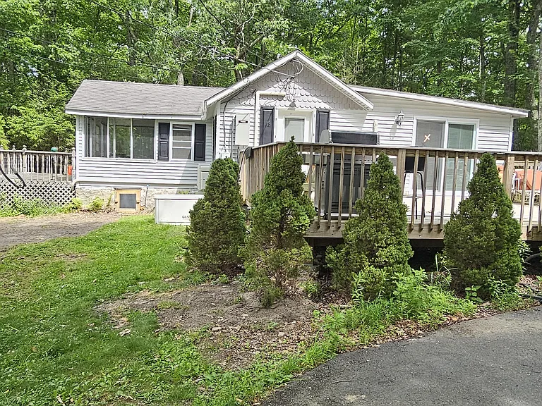 19 Aldow St — Photo 1