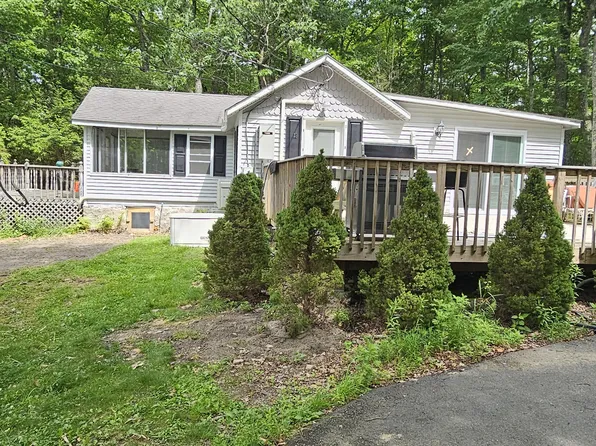 19 Aldow St, Wurtsboro, NY 12790