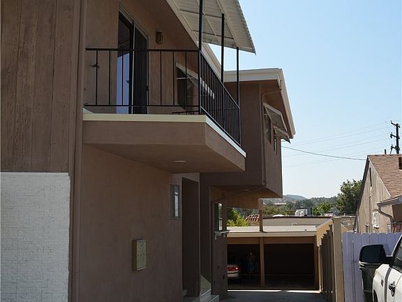2nd image of 1921 Waltonia Dr