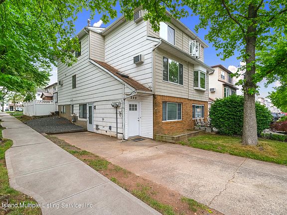 3rd image of 250 Sandalwood Dr