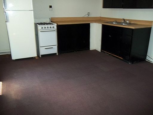 2nd image of 719 E Washington St APT 5